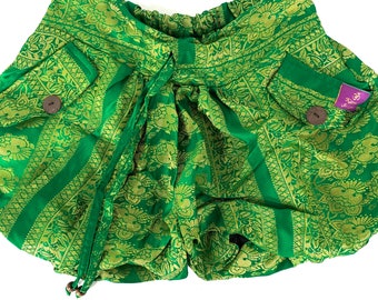 S/M. Goddess Pocket Shorts, Lined Hot Pants Green & Yellow Shorts. SKU:1060-6525