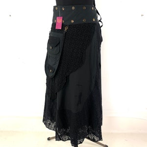 Victorian Walking Skirt with a detachable 3 Pocket Purse. Black SKU:1040-1041-