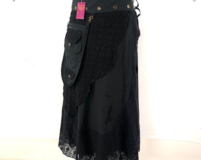 Victorian Walking Skirt with a detachable 3 Pocket Purse. Black SKU:1040-1041-