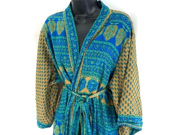 M/L. Luxury Reversible Silk Kimono with deep pockets. A Dressing Gown, Bath Robe, a perfect gift. SKU:724-3914