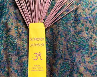 Deluxe Incense Sticks, handmade in 7 fragrances. Gift 30 in a pack, Natural Hand Rolled. 35 minutes burn per stick approx