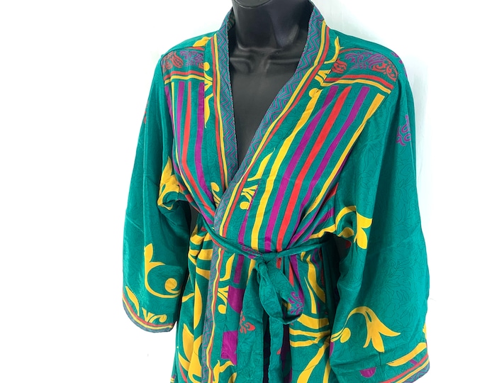 S/M. Luxury Silk Kimono Robe with deep pockets SKU:725-3836