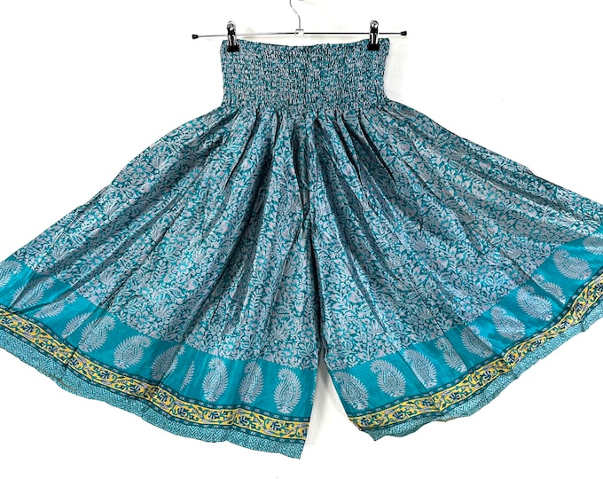 2XL. Emilie Short Leg Culottes in Summer Silk, One-Size Plus Plus with Elasticated Waist. (Wide Leg Palazzo Pants)  SKU:823-7431