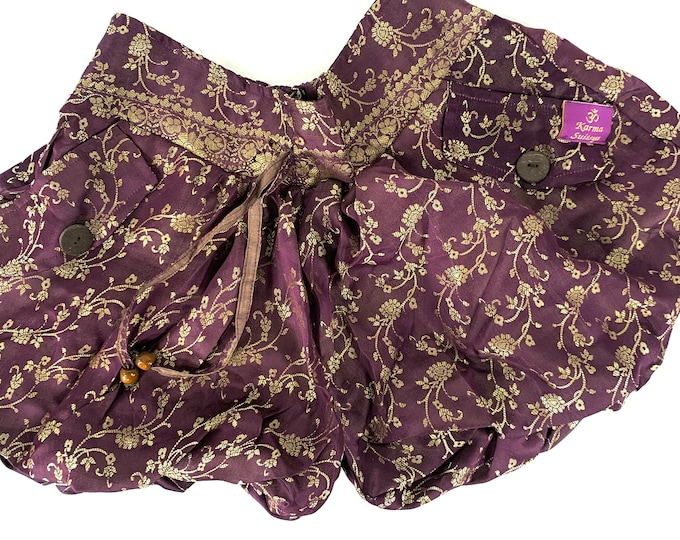 S/M. Goddess Pocket Shorts, Lined Hot Pants Plum & Gold Shorts. SKU:1060-6533