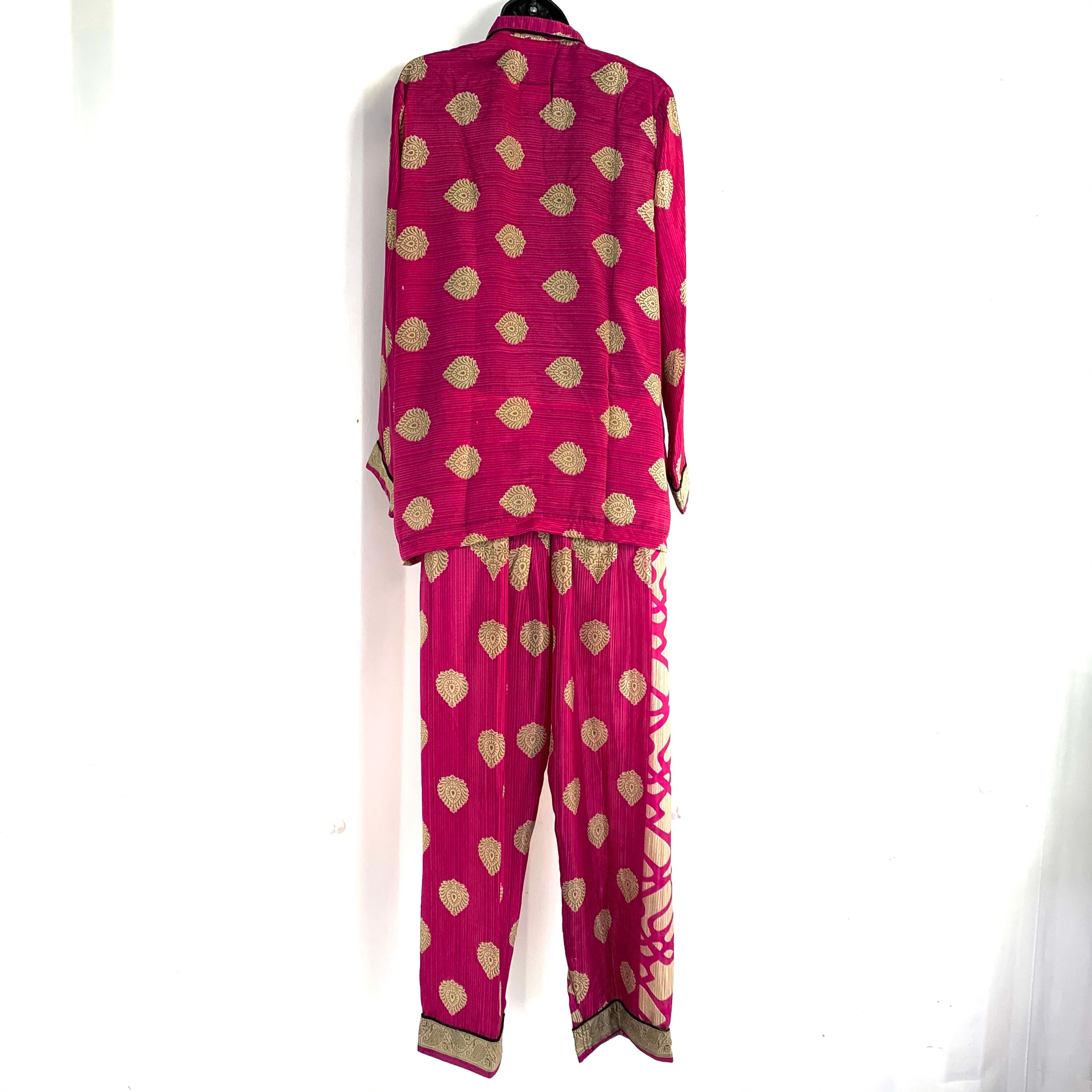 Med. Luxury sari pyjama set with matching gift bag. Quality | Etsy