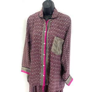 M. Luxus-Pyjama-Set mit passender Geschenktasche Qualität Handgefertigte Nachtwäsche. Perfekte Valentinstag Geschenk für Ihre Frau oder Freundin. SKU: 726-3811
