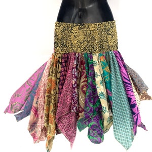 Saia curta Lilly. Cintura estilo harem para ajuste confortável e flexibilidade. Peças de sari ecológico. SKU: 745-4782