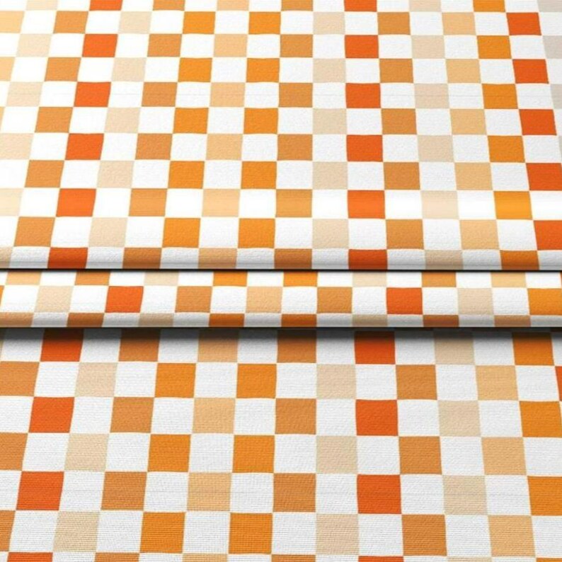 K&ouml;nnte beinhalten: Ein Set aus drei Keramikbechern mit gesprenkelter, matter Oberfl&auml;che. Die Becher sind in den Farbt&ouml;nen Creme, Hellgrau und Dunkelgrau gehalten. Jeder Becher hat ein schlichtes, minimalistisches Design und einen abgerundeten Henkel.