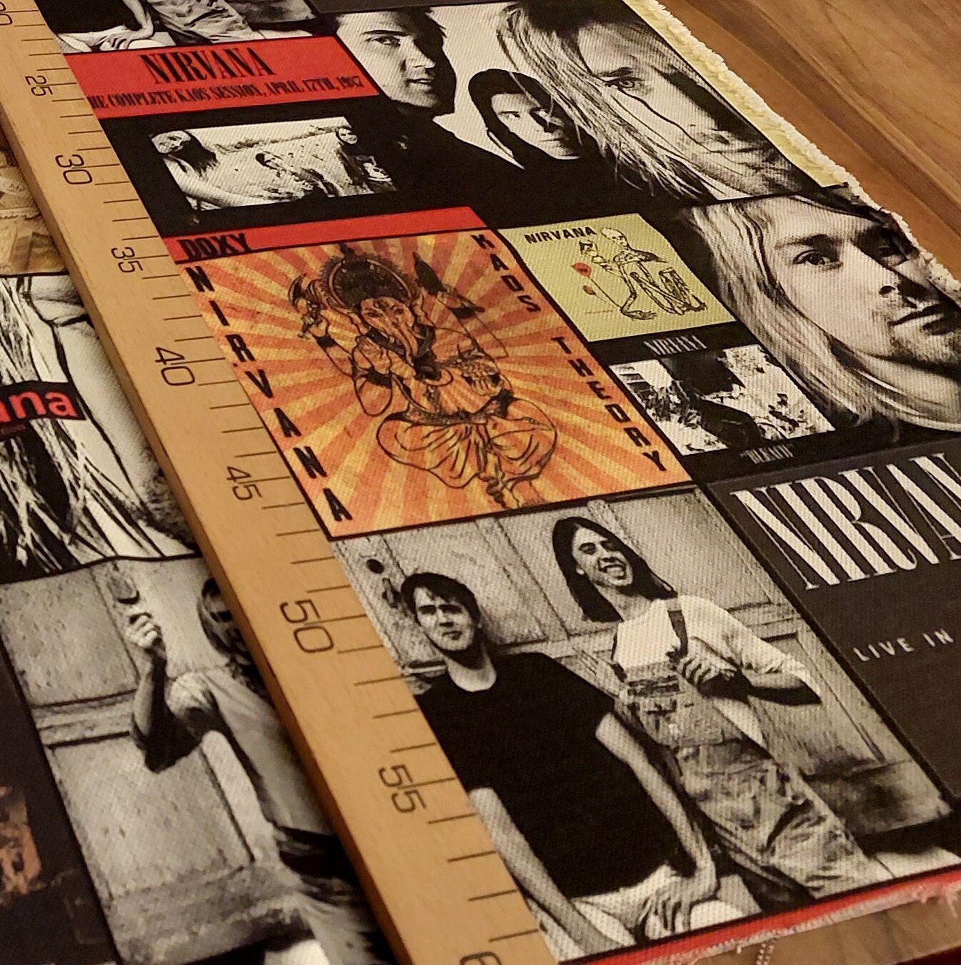 Nirvana ニルヴァーナ Under The Covers Under The Covers (2LP) [VINYL]: Amazon.co.uk: CDs & Vinyl