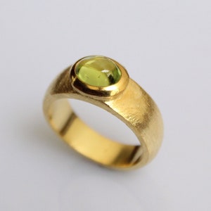 Peridot Gemstone Ring - August Birthstone -Green Gemstone - 925 Sterling Silver - Handmade - Boho Ring - Engagement Ring - Gold Ring