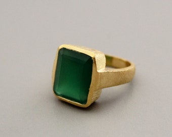 Natural Green Onyx Ring - Handmade Gemstone Ring - December Birthstone - 925 Sterling Silver - Cocktail Ring - Statement Ring - Texture Ring
