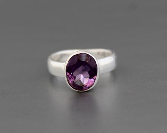 Amethyst Gemstone Ring - February Birthstone - Purple Amethyst Gemstone - 925 Sterling Silver - Handmade ring - Gift For Her - Purple Stone