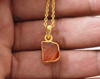 Carnelian Necklace - Orange Stone Gold Choker - Raw Healing Crystal Necklace - Dainty Carnelian Pendant - Crystal Necklace - Crystal Charm