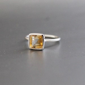Citrine Gemstone  Ring - November Birthstone - Citrine yellow Gemstone - 925 Sterling Silver - Handmade ring - Gift For Her - Yellow Stone