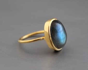Labradorite Gemstone Ring - February Birthstone -  Blue Flash Gemstone - 925 Sterling Silver - Handmade ring - Statement Ring