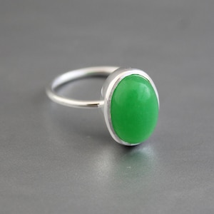 Green Jade Ring - Handmade Ring - Proposal Ring - Statement Ring - Jade Jewelry - Silver Ring - Stacking Ring - Oval Shape Ring