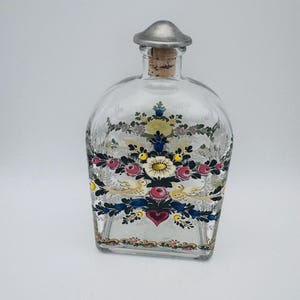 Vintage Glas Karaffe Flasche mit Handbemalter Frühlingsmotiven | Retro Likörflasche Jugendstil