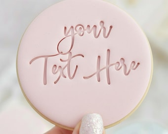 Timbro personalizzato per fondente con qualsiasi testo 1 - (adatto a M&S) Timbro per goffratura di biscotti personalizzato