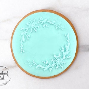 Christmas Wreath - Reverse Embosser Stamp