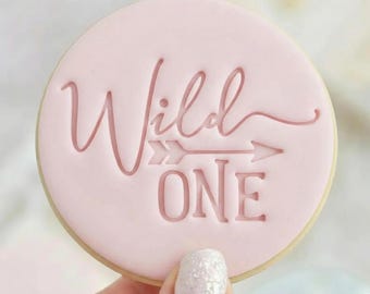 Wild One! Styl 2 – stempel do fondantu z wytłaczarką do ciastek – pieczenie na pierwsze urodziny