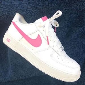 Custom Nike Air Force 1 One painted ‘Hot Pink’ Swoosh