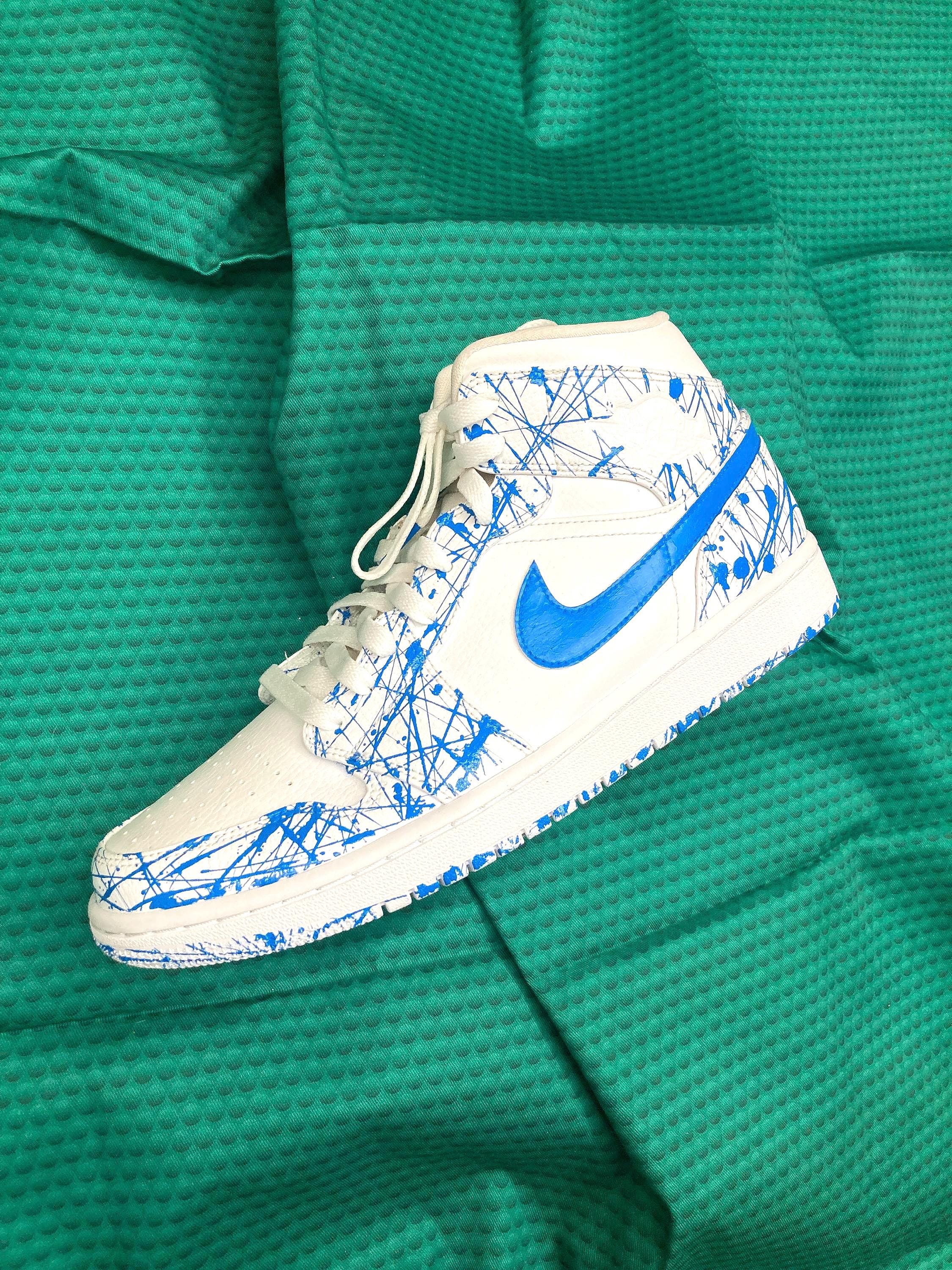 Nike Air Jordan 1 UNC リイマジンドカスタム Air Jordan 1 High OG UNC Reimagined Review - YouTube