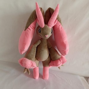 Peluche personnalisée, peluche sur commande, jouets à coudre par dessin.