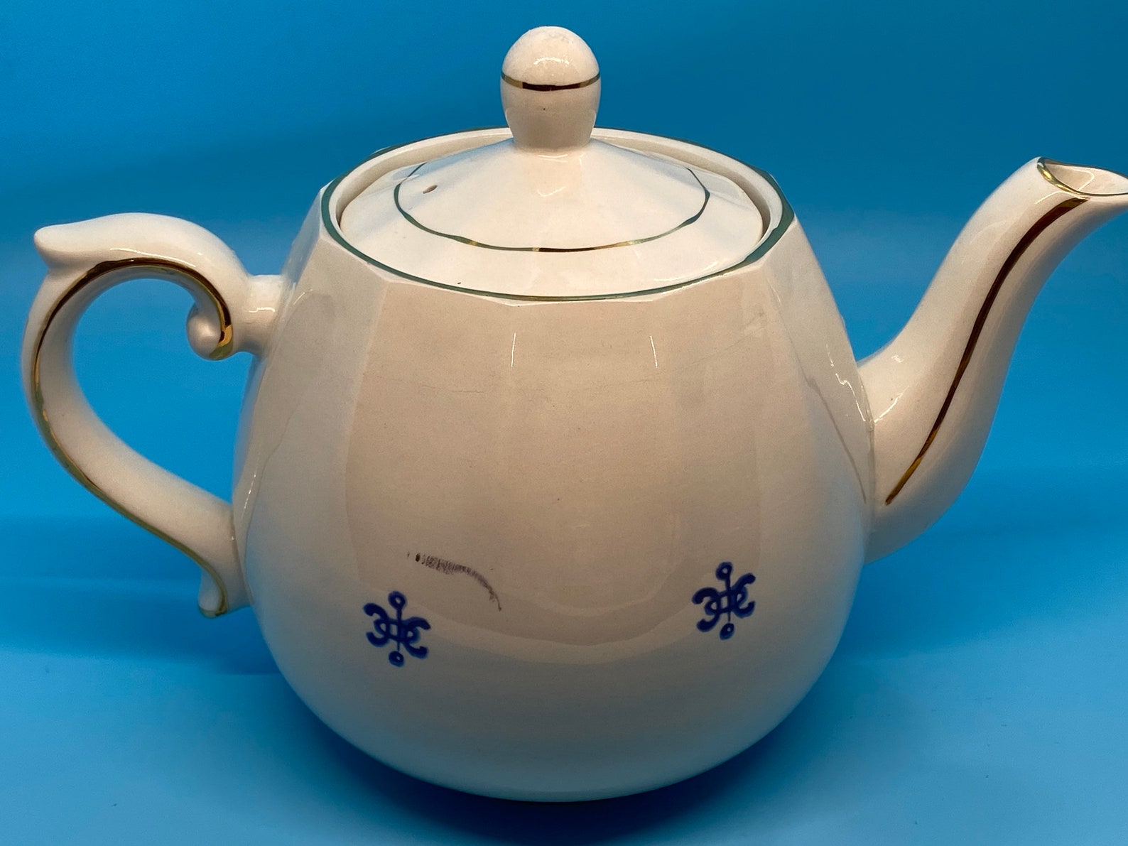 Ellgreave English teapot 891 Etsy
