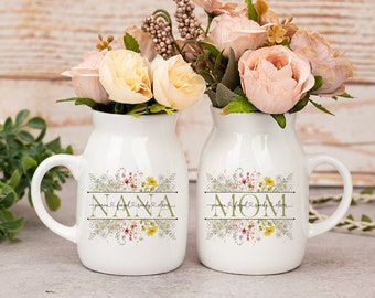 Custom Nana's Vase With Family Name ,Family Name Vase,Mama's Flower Vase,Vase Jug Mug,Mothers Day Gifts,Gift For Mom,Gift for Grandma