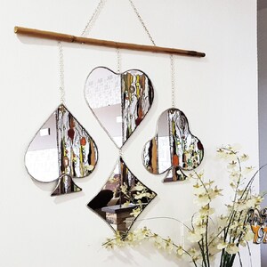 Decoração de sala de pôquer com espelho em forma de terno de cartão de vidro
