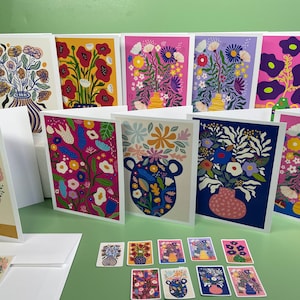 Moderne notitiekaartenset met provinciale bloemen: bloemenkaarten in Matisse-stijl met enveloppen, stickers optioneel. In geschenkverpakking en klaar voor verzending!