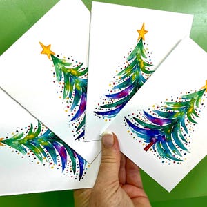 モダンでミニマリストなクリスマス ノートカード セット – ホリデー カード 6 枚と封筒。エレガントな水彩画のツリー デザイン。空白またはパーソナライズ可能。