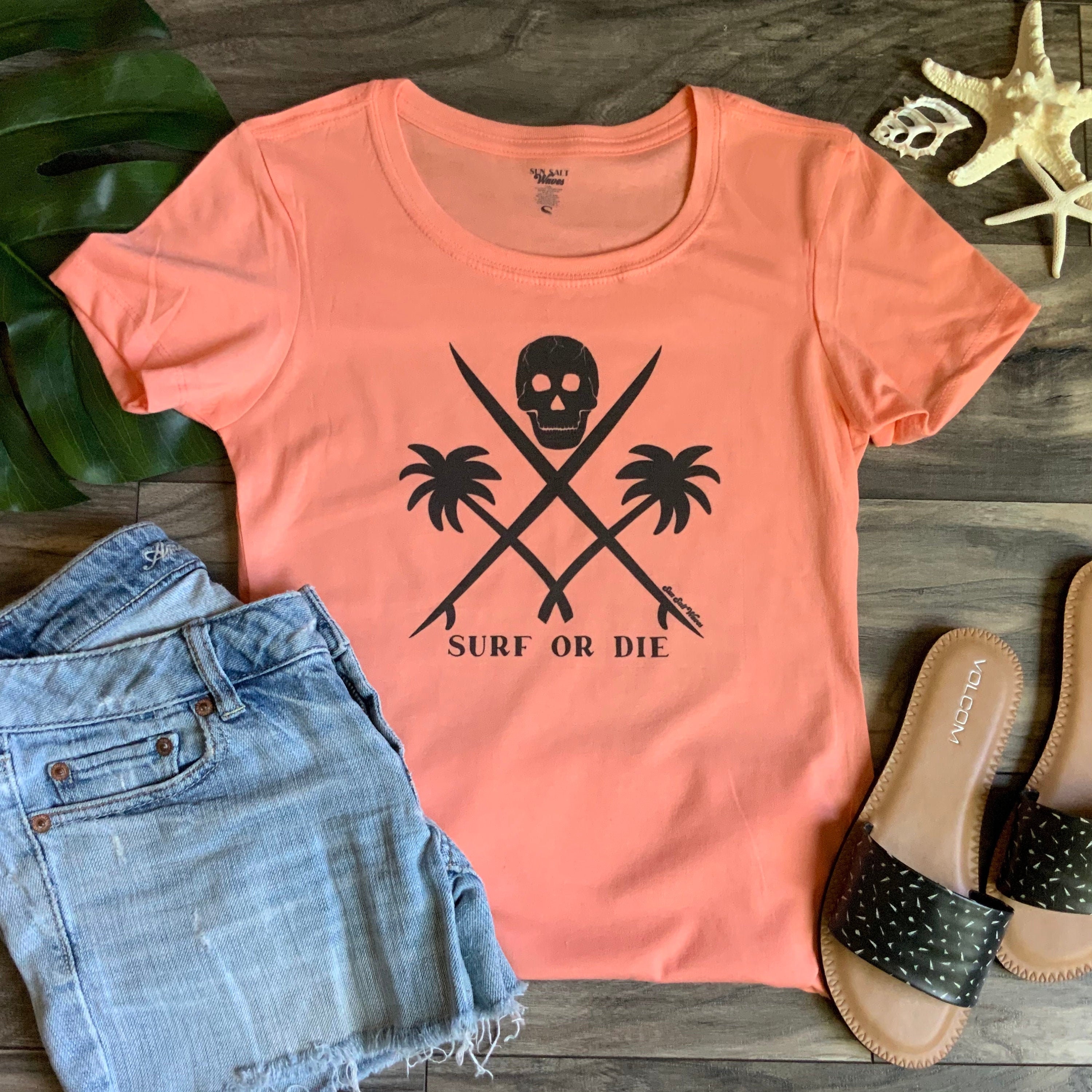 Surf or Die Tee Slim Fit Graphic Tee from Sun Salt Waves Arte original