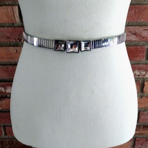 Vintage Metal Belt Shiny Silver Metal Stretch Clear Square  display picture 3