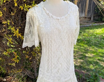 1960’s Vintage White Lace Boho Gilberti Cocktail Dress, MCM Wedding Dress