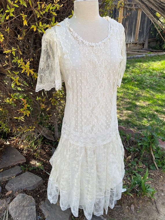 White Lace Cocktail Dress Vintage — free download
