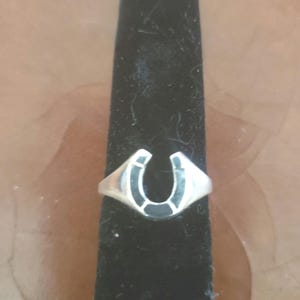 Horseshoe ring in sterling silver