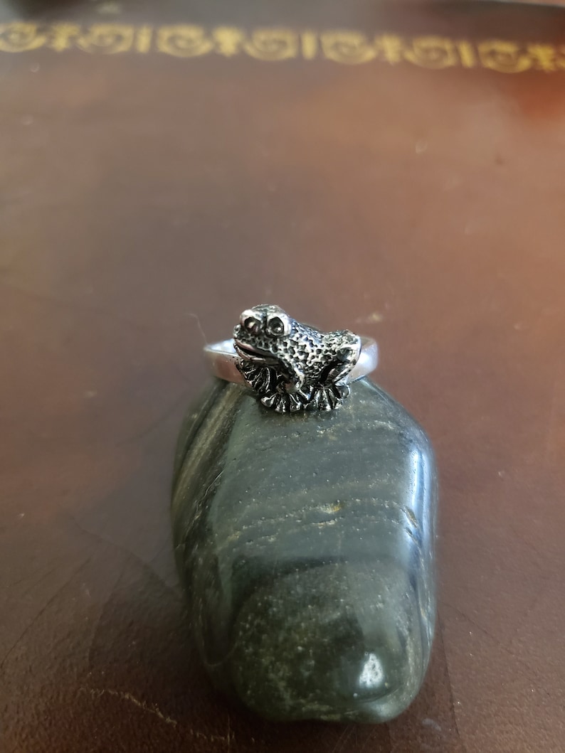 Toad Ring Frog Ring in Sterling Silver