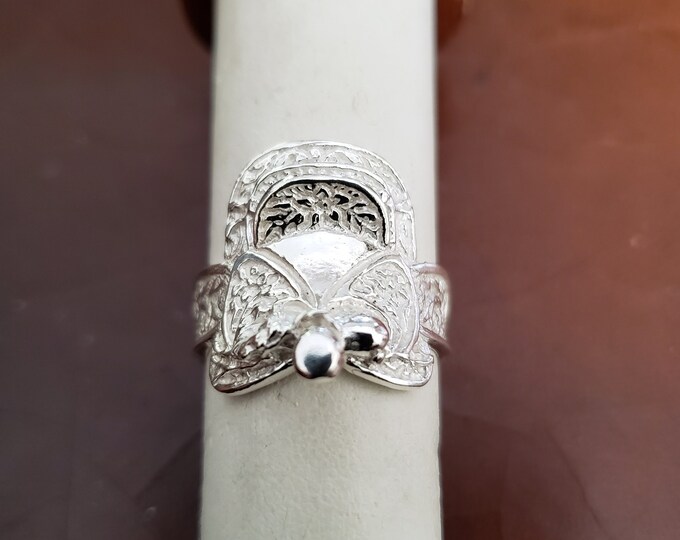 Horse Saddle Ring in Sterling Silver Western Style Saddle Ring in