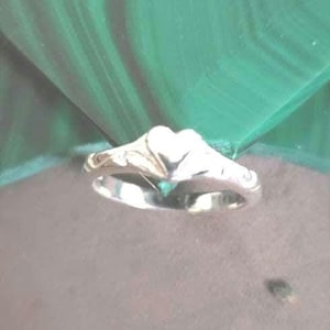 Heart signet ring in sterling silver