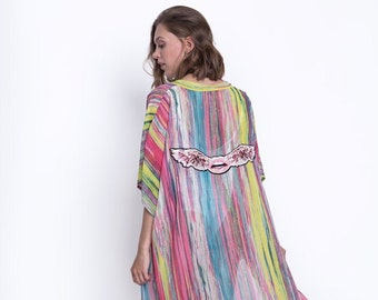 Printed long beach kimono with embroidered pink wings application