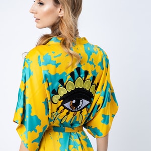 Printed long beach kimono with embroidered SNAKE application