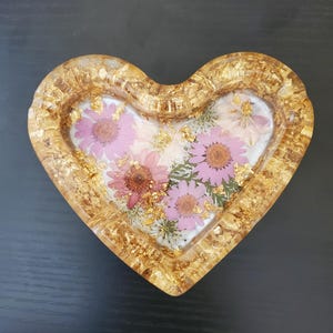 Gold dried flower ashtray