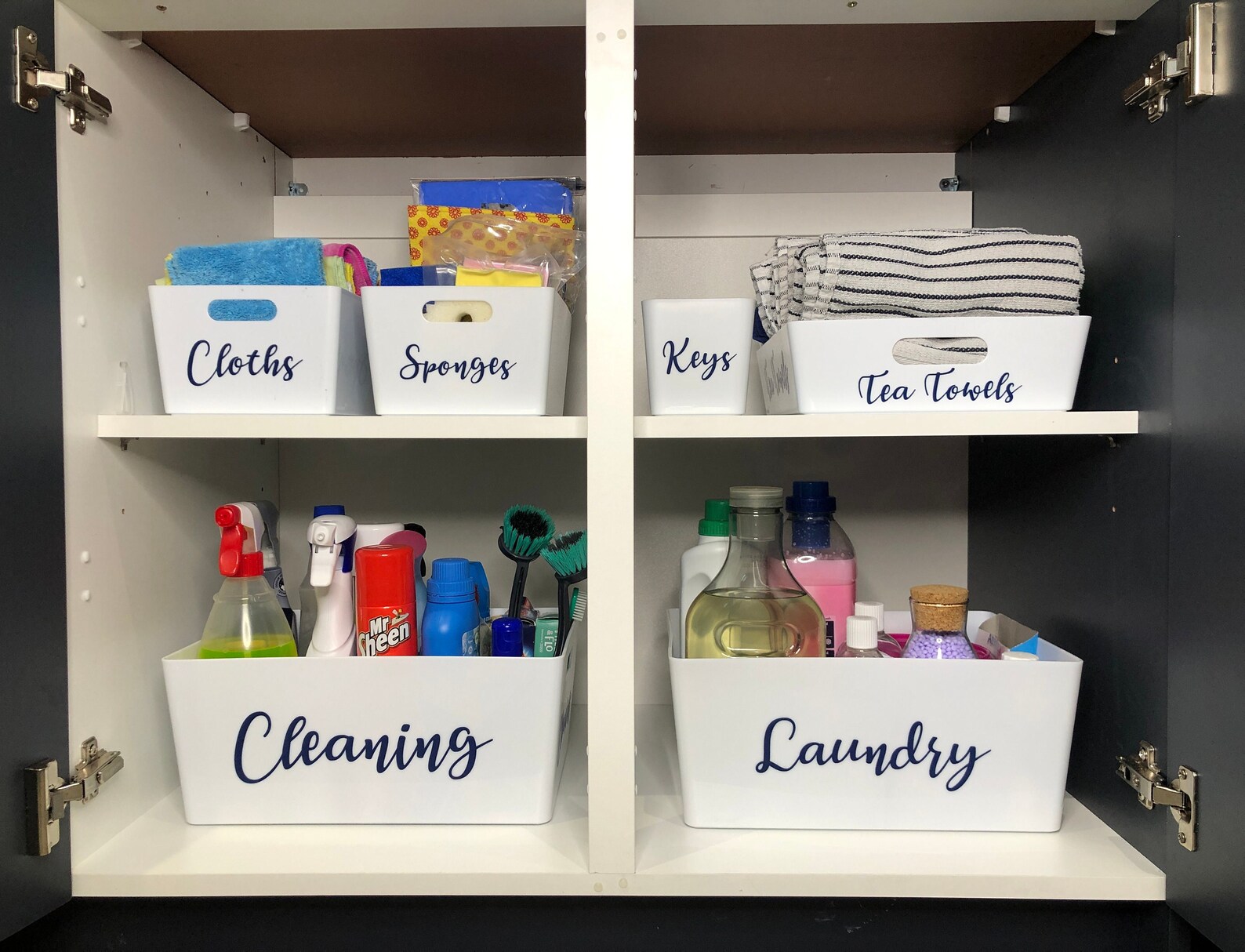 Storage clean. Airing Cupboard.