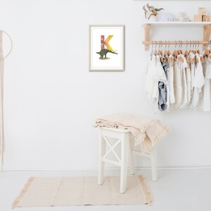 Lettre K, Kenteosaurus Dinosaur print, Vertical ABC Dinosaur Illustration , Alphabet Dinosaur Wall Art, décor de chambre pour enfants, art ABC imprimable image 4