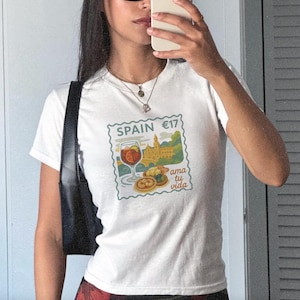 Spanien Postkarten Reise Briefmarken Grafik T-Shirt | Vintage Spanisches Reise T-Shirt | Sangria & Tapas Souvenir Tee