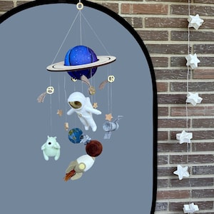 Space baby mobile/ Galaxy nursery themed mobile/ Solar system felt mobile/ Planets baby mobile/ Astronaut nursery decor/ Earth baby mobile