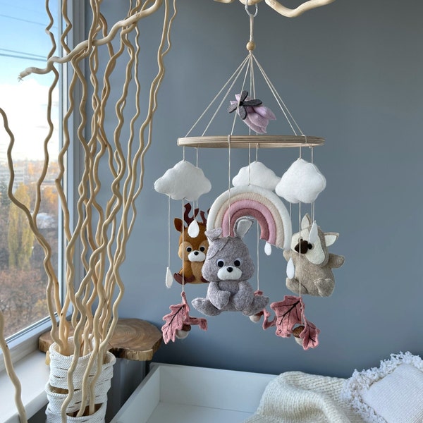 woodland baby girl mobile, hanging crib mobile , rainbow felt mobile, Forest animals mobile, newborn gift idea, pink mobile, nursery decor