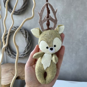 Woodland baby play gym toys/ Forest animals play gym/ Woodland nursery accessory/ Felt Montessori toys hanging/ Baby shower and newborn gift deer