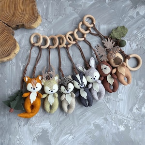 Baby play gym felt toys set / Forest play gym toys/ Woodland nursery accessory / Baby shower gifts idea/ Montessori toys/ hanging felt toys